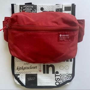 🆕 NWT lululemon clean lines belt bag 2L - red rock